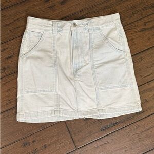 Levi’s High Rise Utility Denim Mini Skirt - Light Wash - Size 28